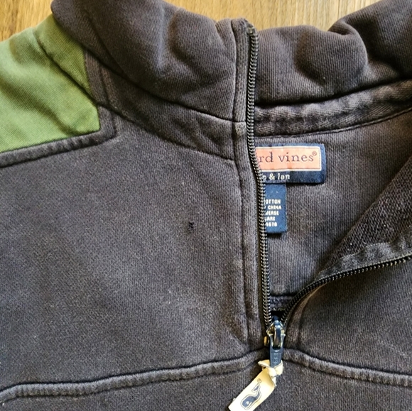 Lot of (4) Large Vineyard Vines Shep Shirts. 2 minor flaws (see pictures). - Picture 14 of 15